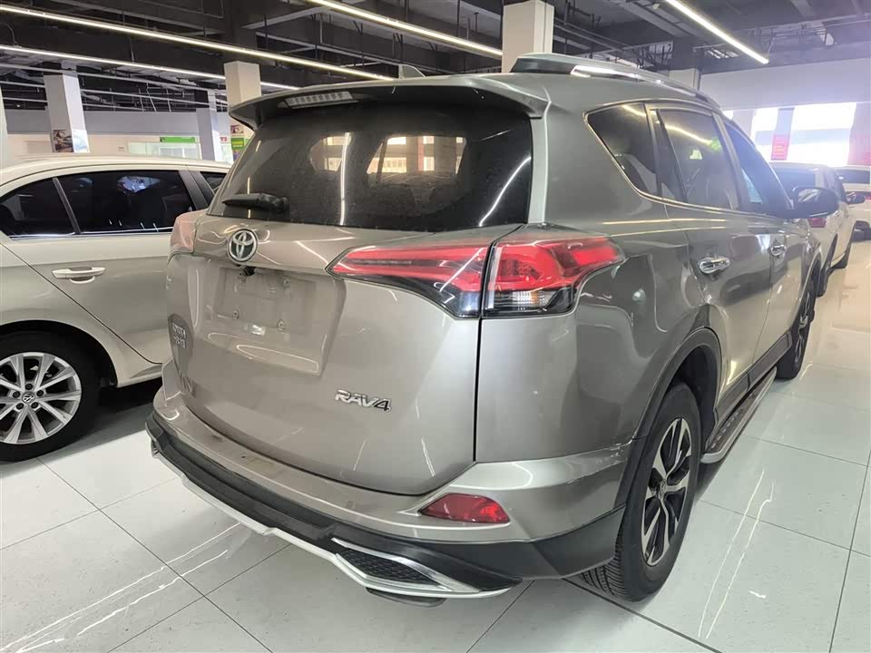 Toyota RAV4 Rongfang