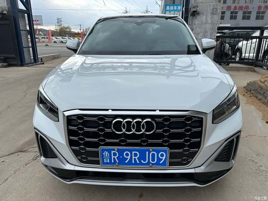 Audi Q2L, 2022 3