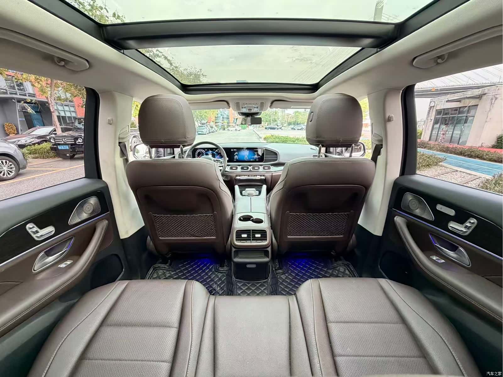 Mercedes-Benz GLE, 2023 14