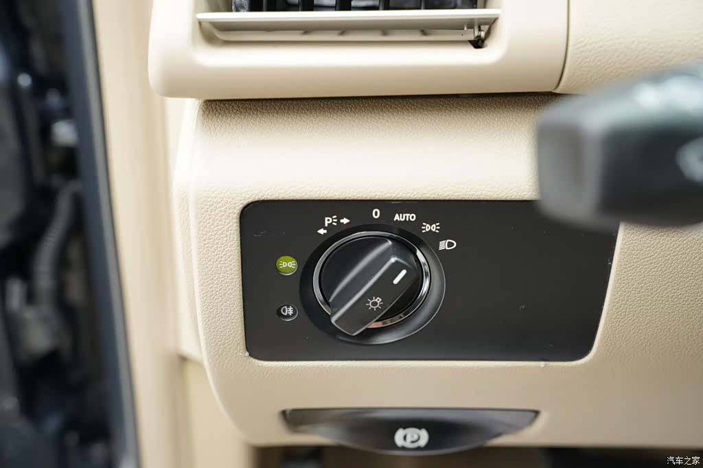 Mercedes-Benz R-Class, 2014 17