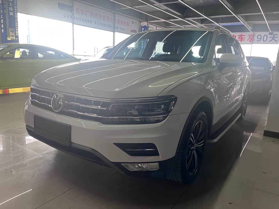 Volkswagen Tiguan L