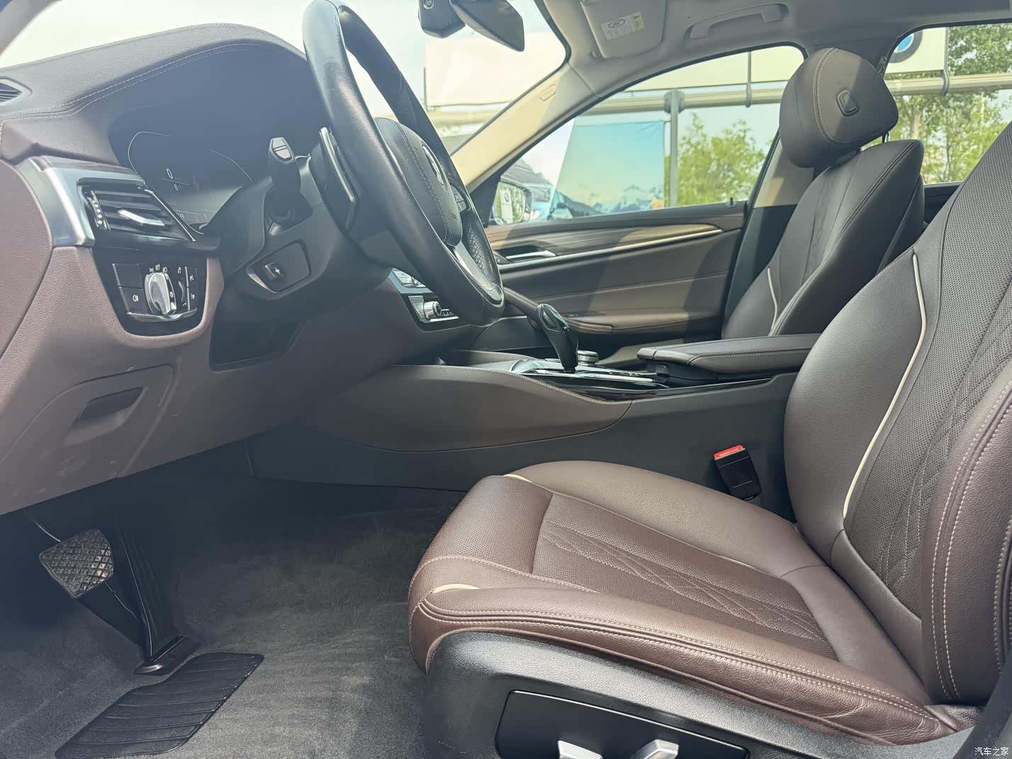 BMW 5 Series, 2023 14
