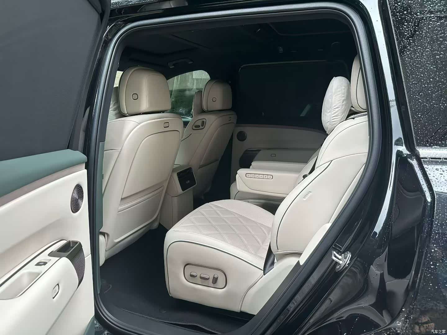 Li Auto L9, 2026 все фото