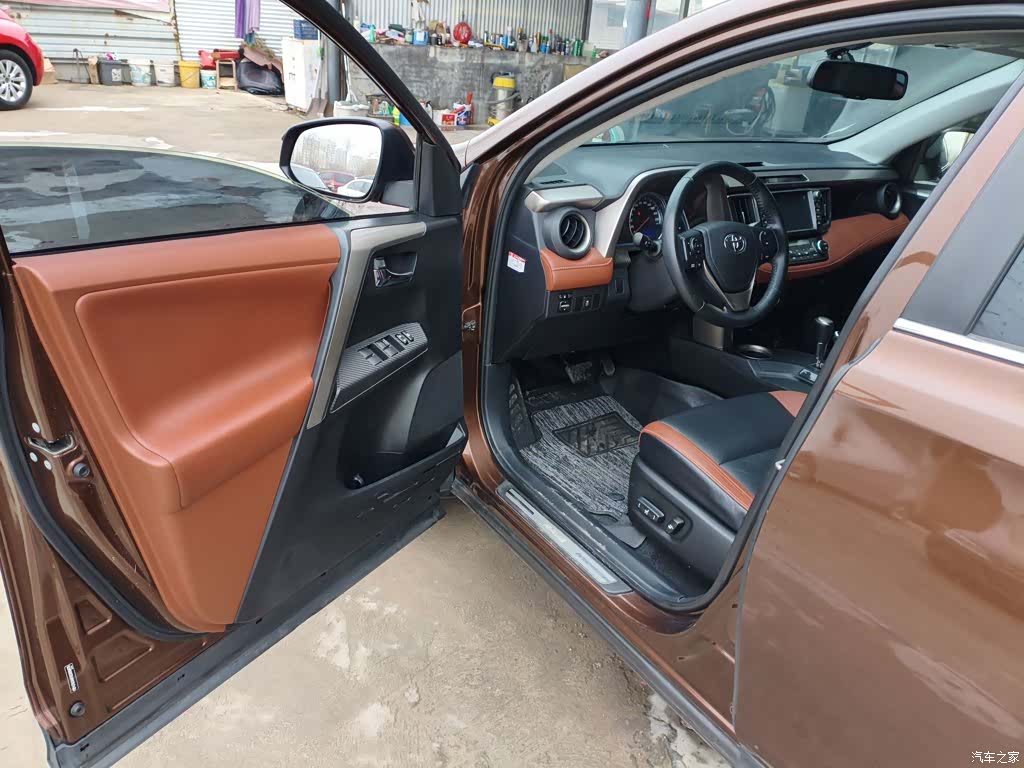 Toyota RAV4, 2014 12