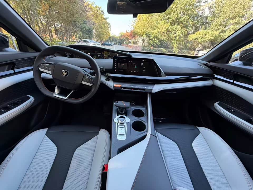 Changan UNI-V Smart iDD