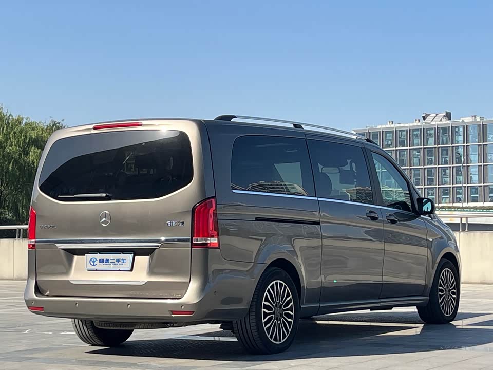 Mercedes-Benz V-class