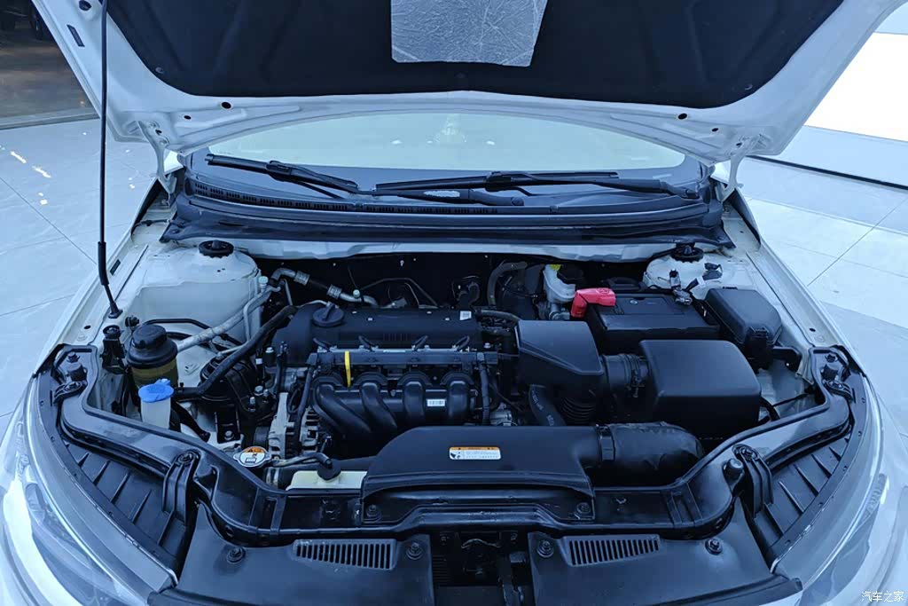 Kia GL, 2015 10