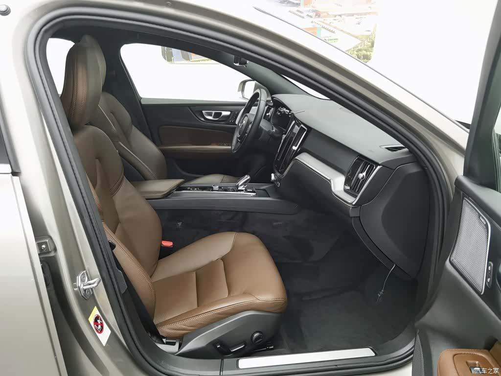 Volvo S60, 2021 23