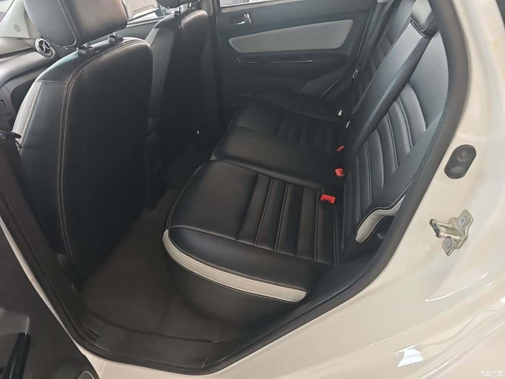 BAIC EC5, 2021 17