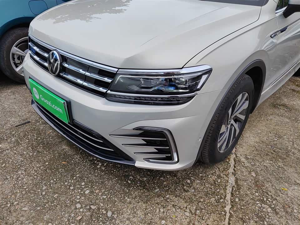 Volkswagen Tiguan L