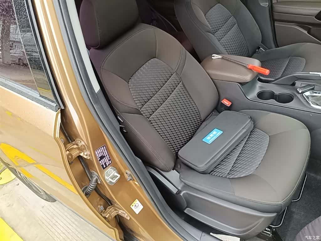GAC GS4, 2015 25