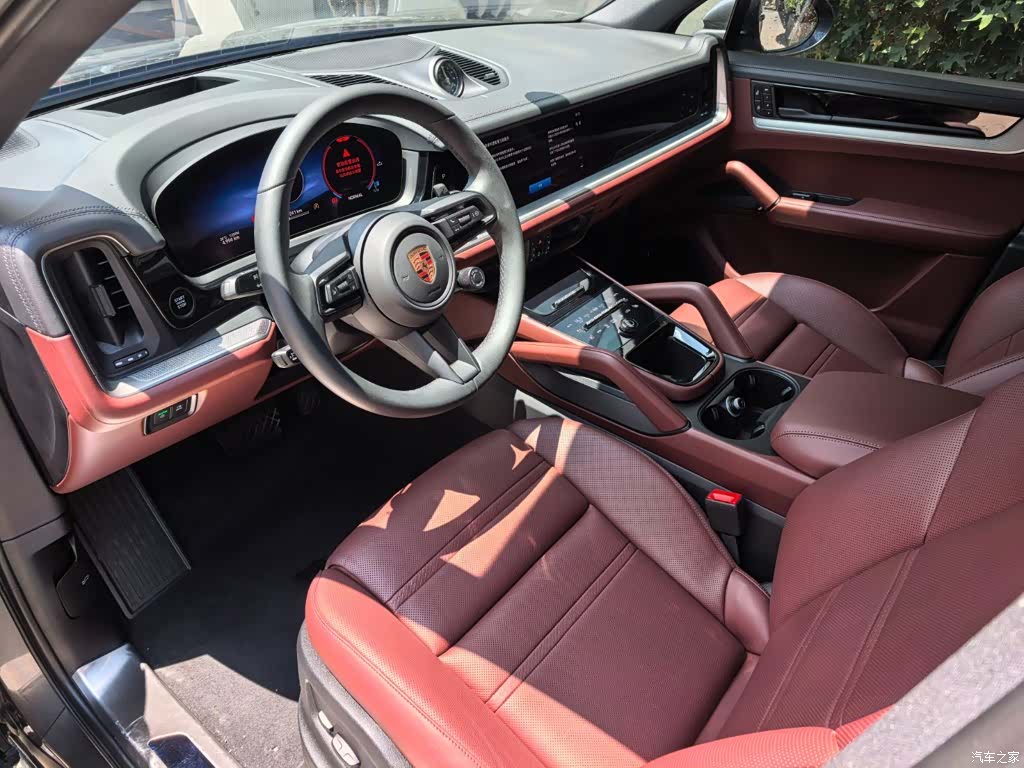 Porsche Cayenne, 2026 все фото