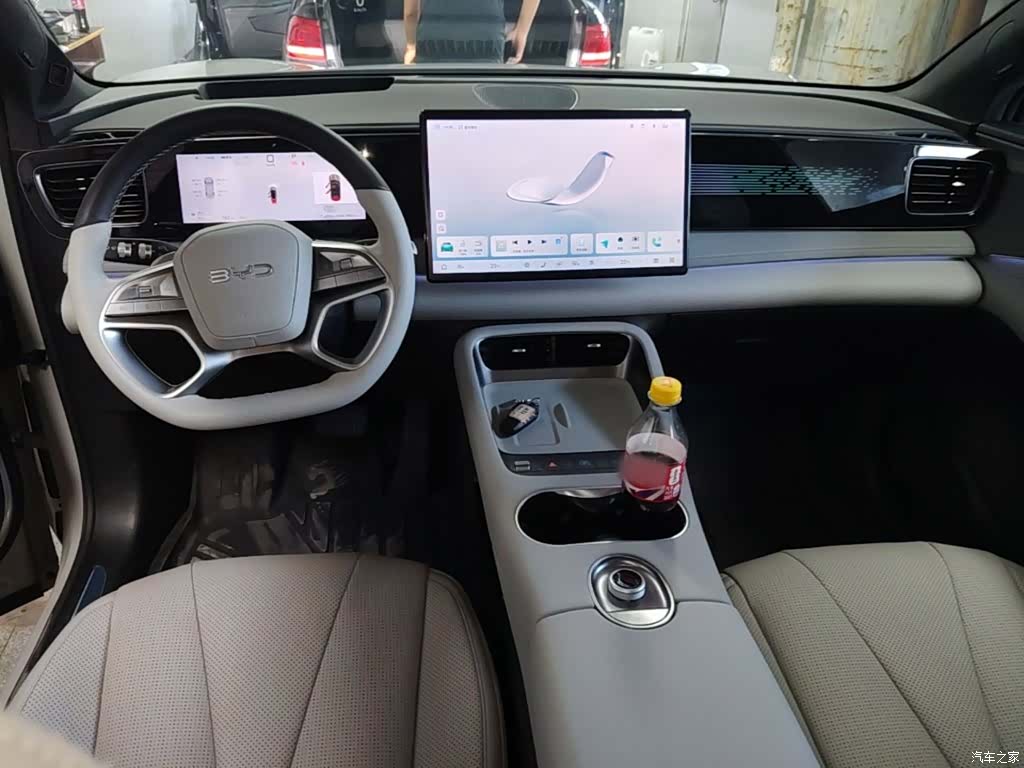 BYD HiAce, 2025 10
