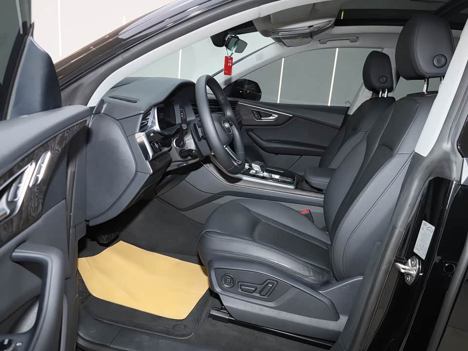 Audi Q8 Audi Q8