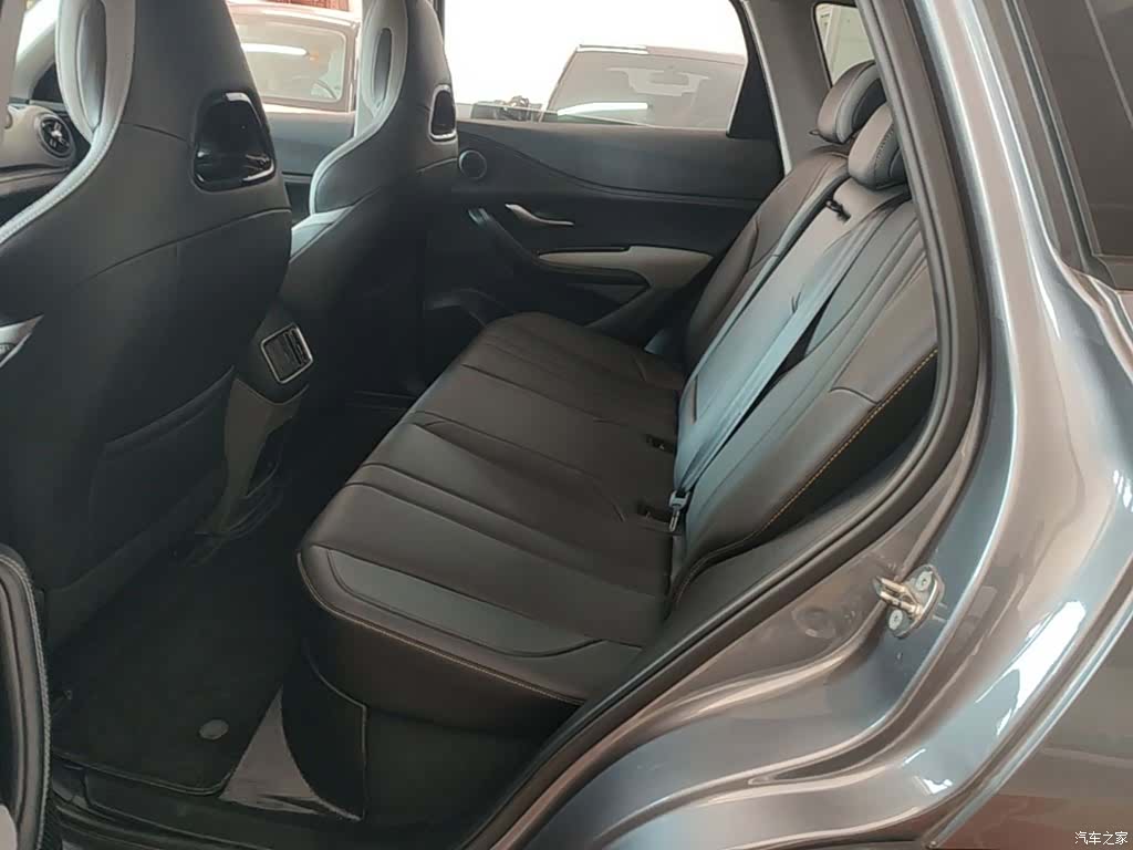 BYD HiAce, 2025 17