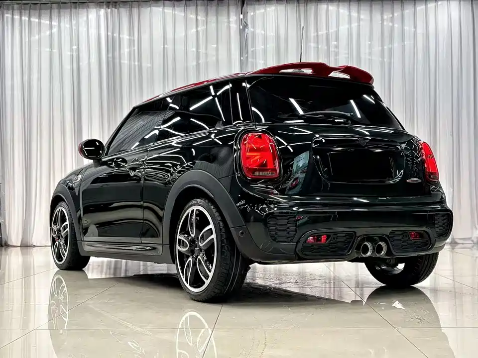 MINI JCW