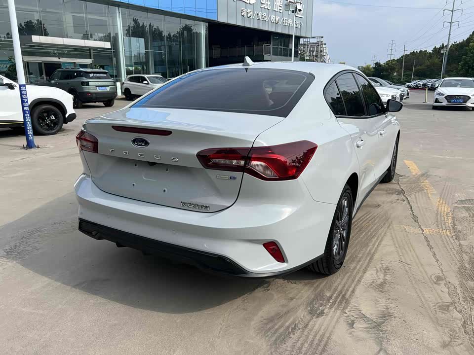 Ford Fox