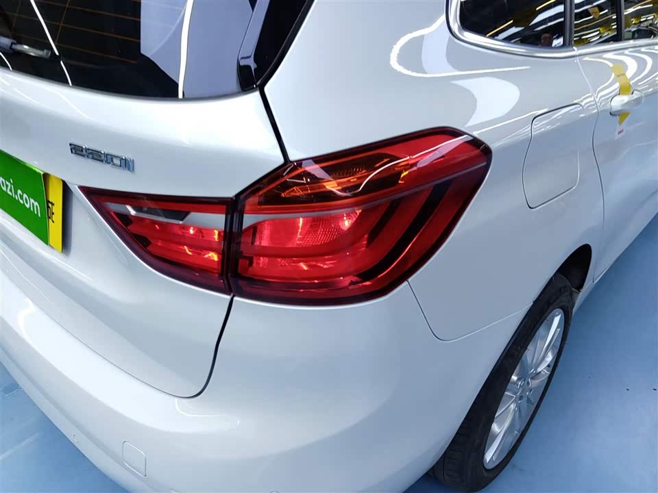 BMW 2 series multifunctional station wagon