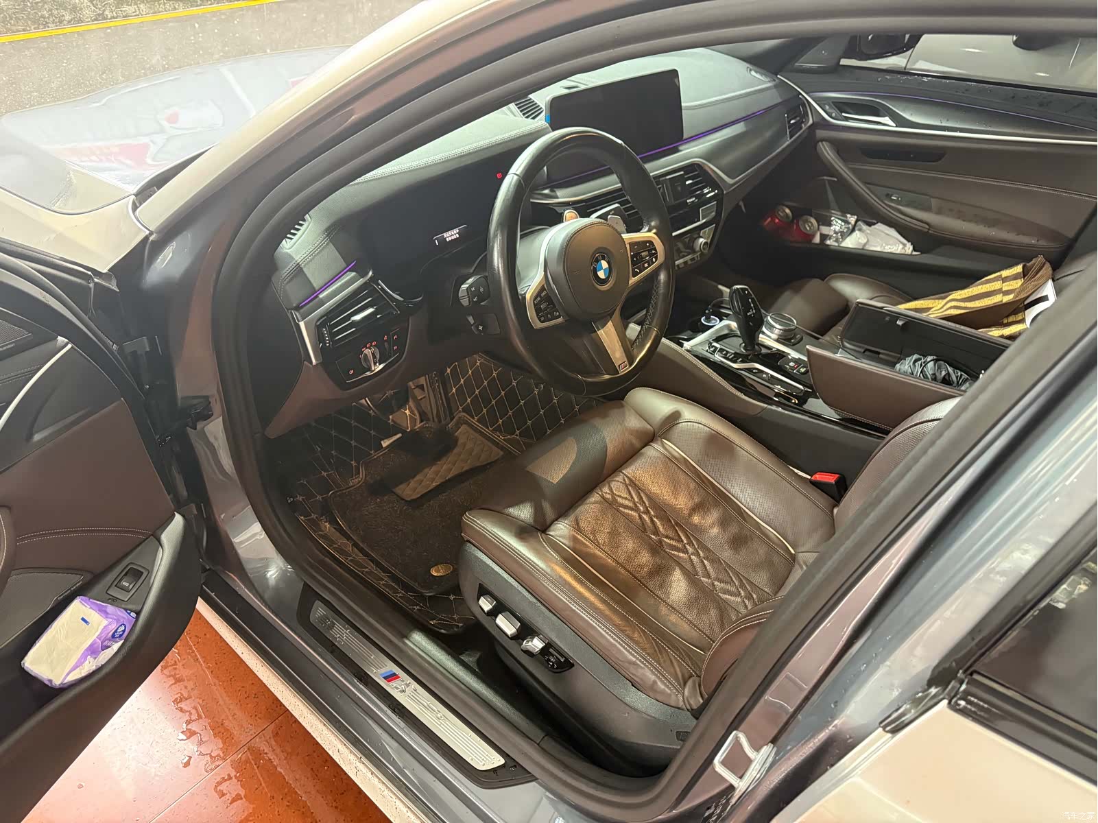 BMW 5 Series, 2021 все фото