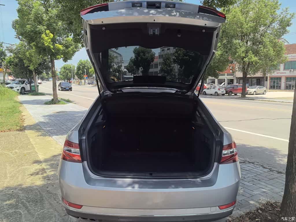 Skoda Superb, 2018 19