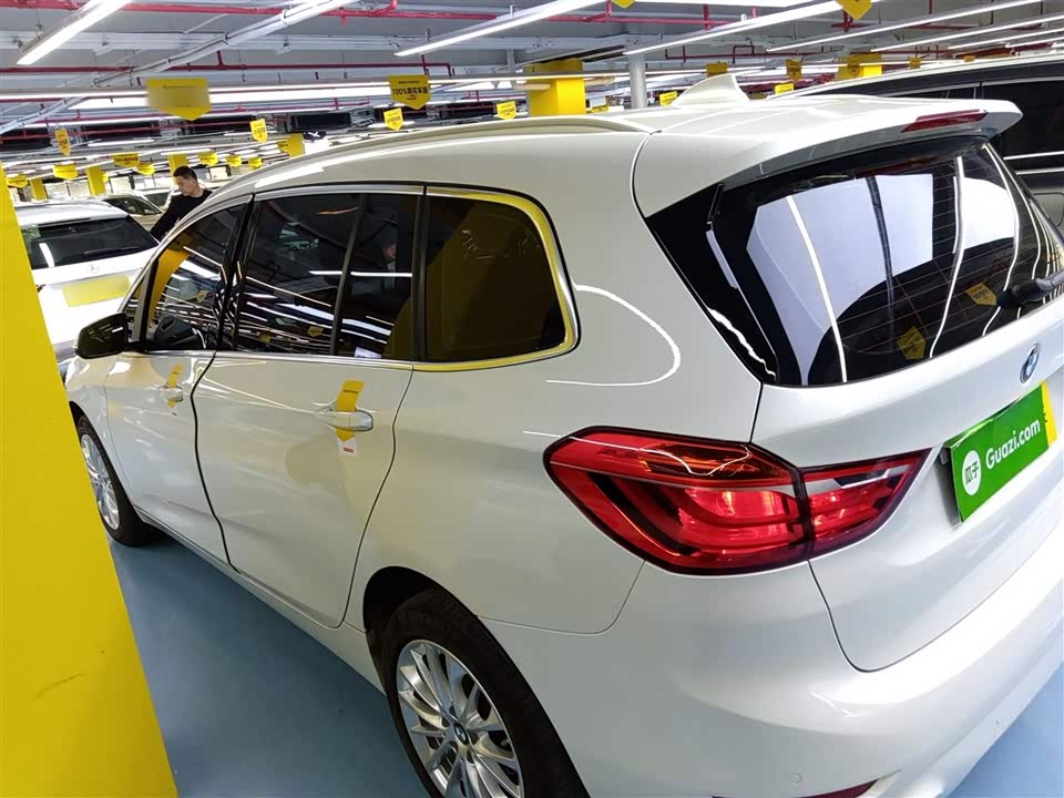 BMW 2 series multifunctional station wagon