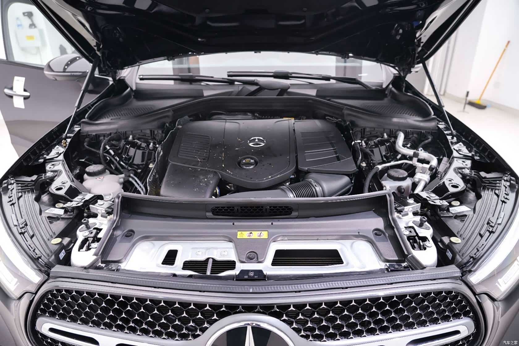 Mercedes-Benz GLC, 2025 20