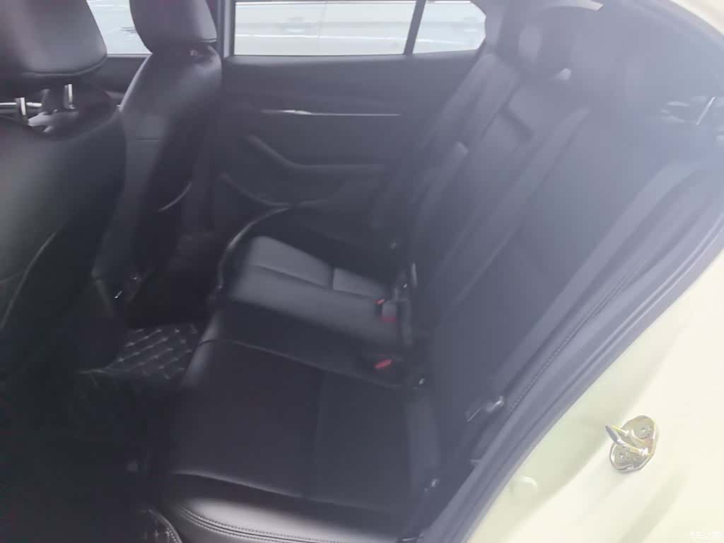 Mazda Mazda3, 2024 17