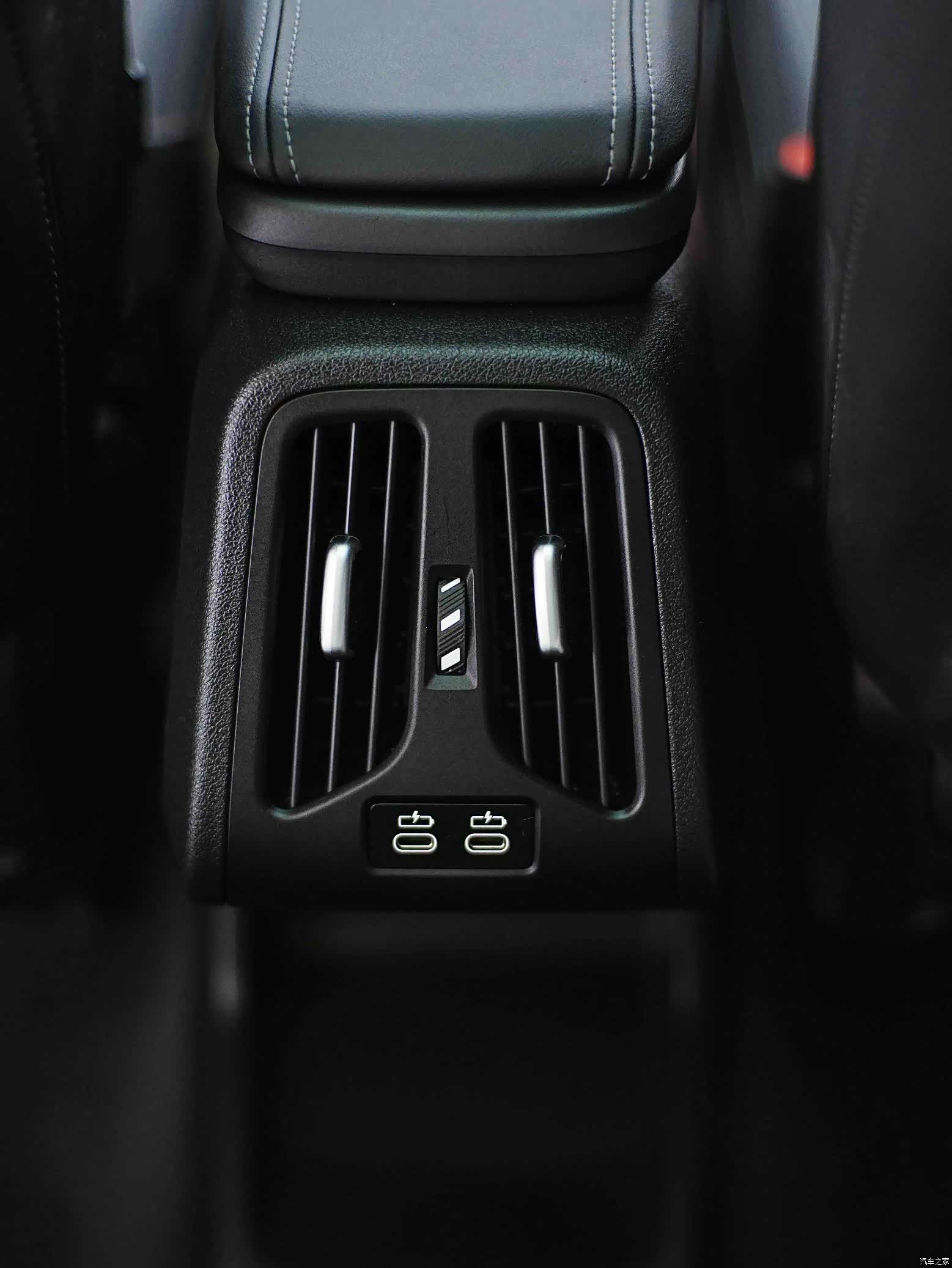 BMW X1, 2024 23