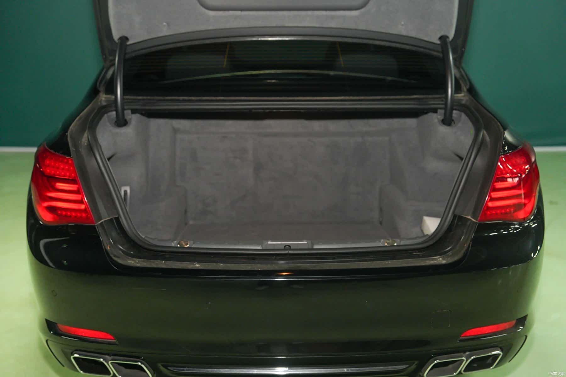 BMW 7 Series, 2012 6