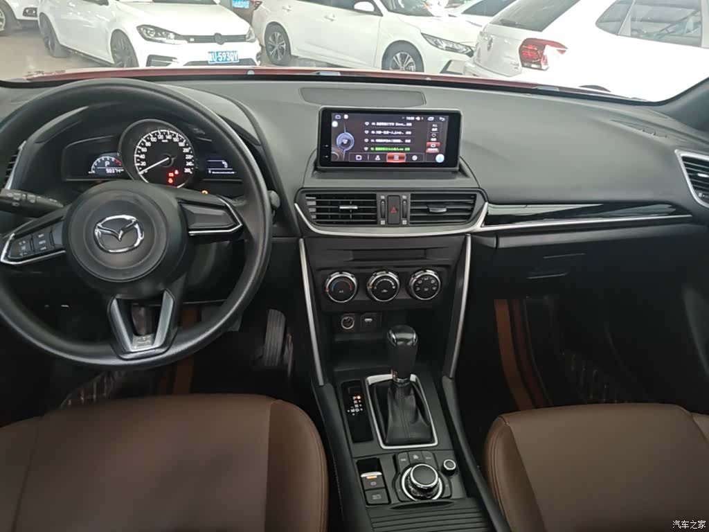 Mazda CX-4, 2019 13