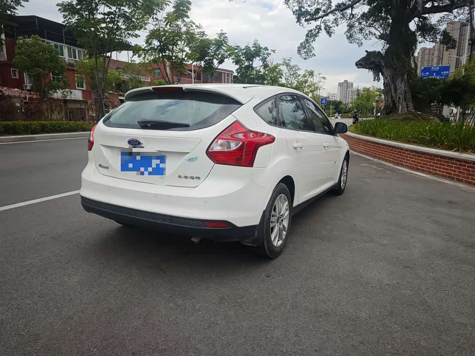 Ford Fox
