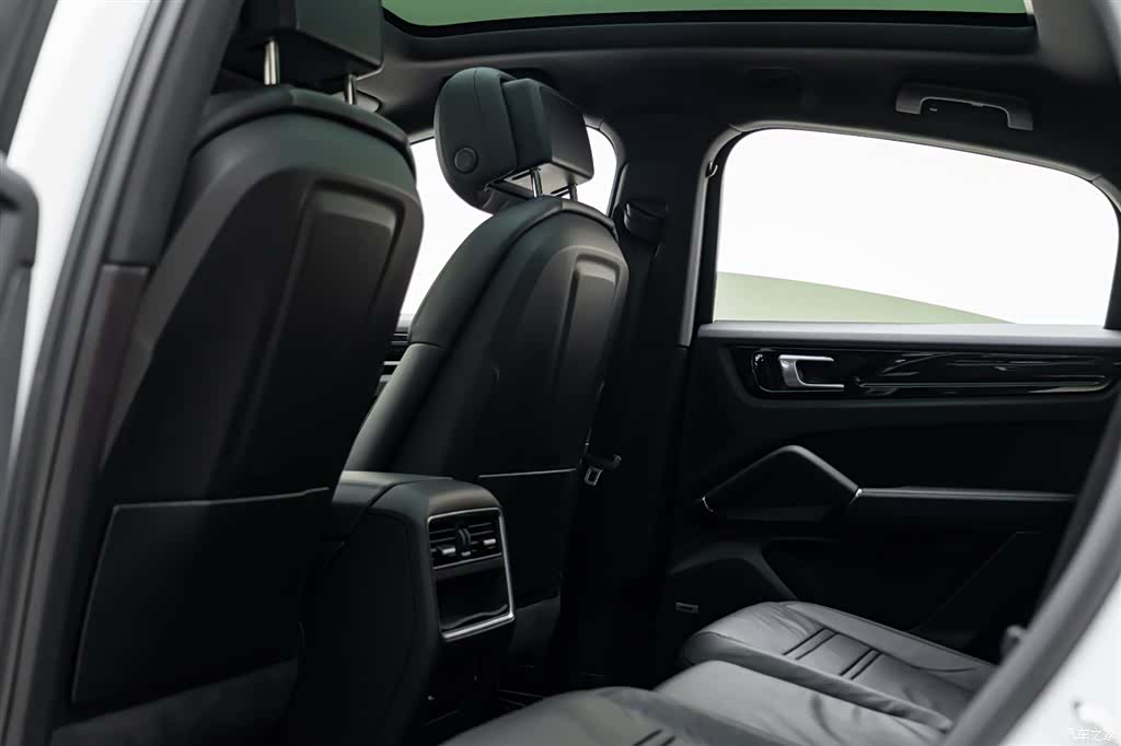 Porsche Cayenne, 2019 11