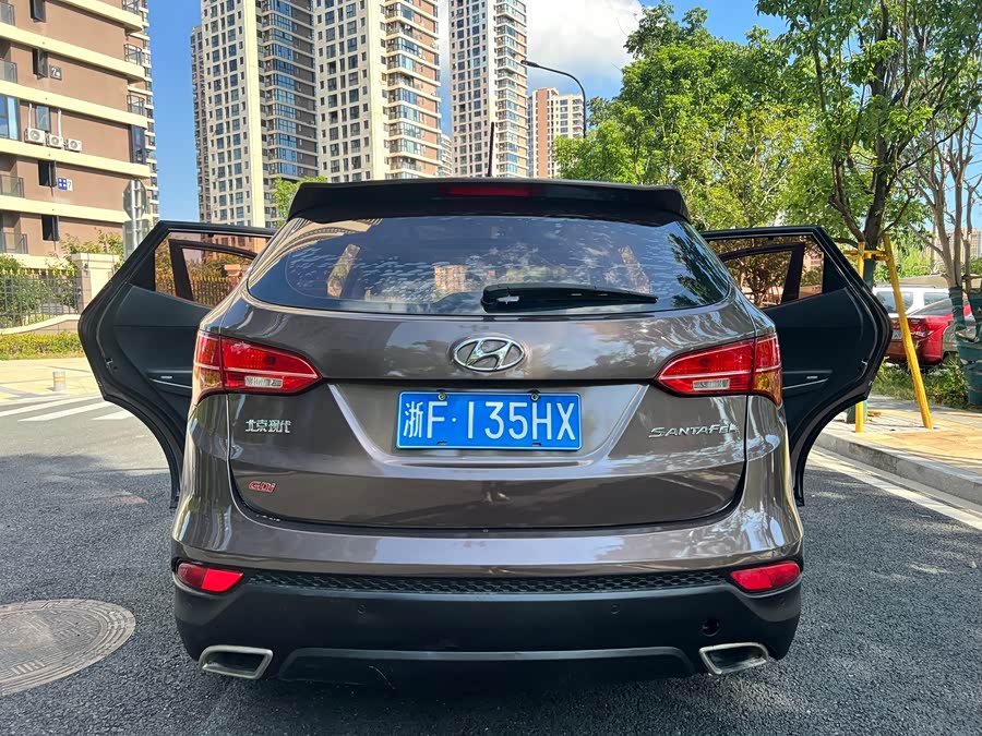 Hyundai Santa Fe 2015, фото 14