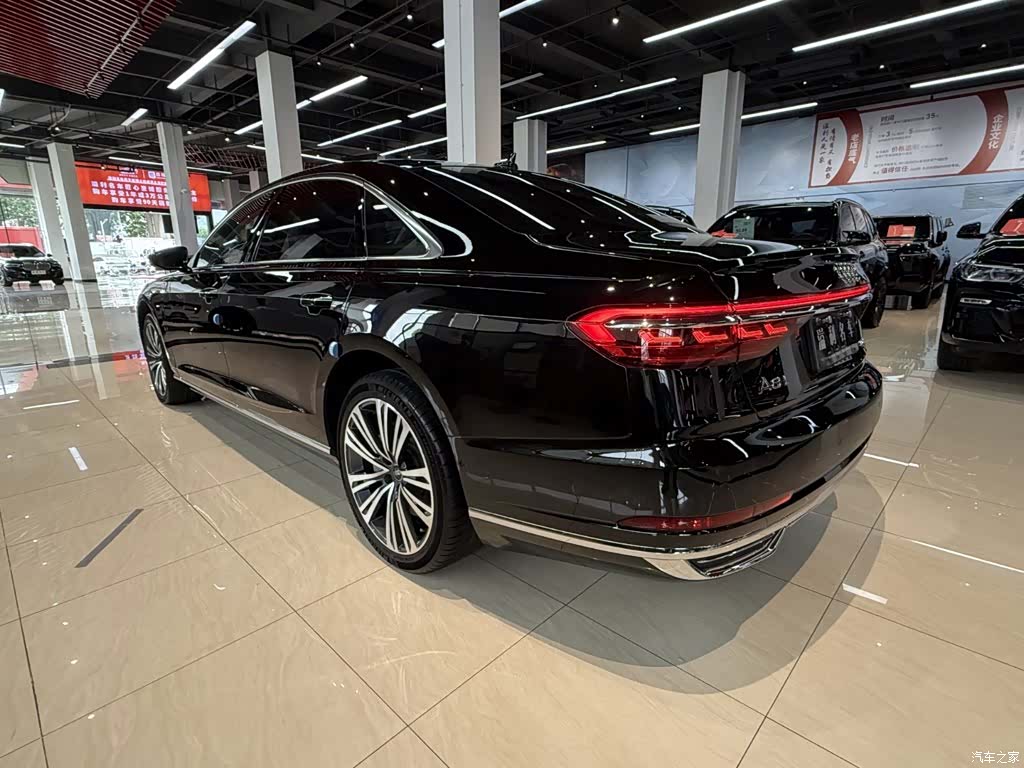 Audi A8L, 2022 9