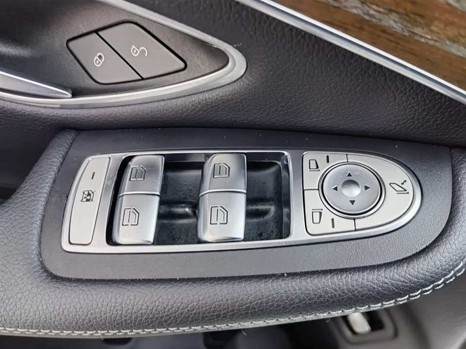 Mercedes-Benz GLC Mercedes-Benz GLC
