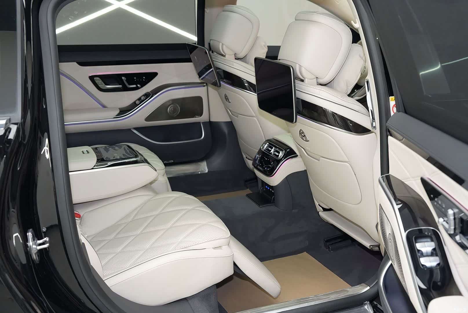 Maybach S-Class, 2025 26