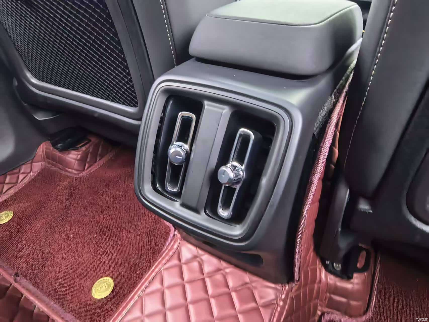 Volvo XC40, 2023 8