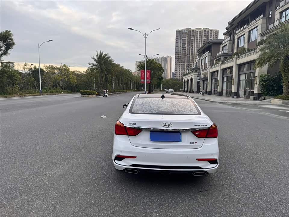 Hyundai Name picture