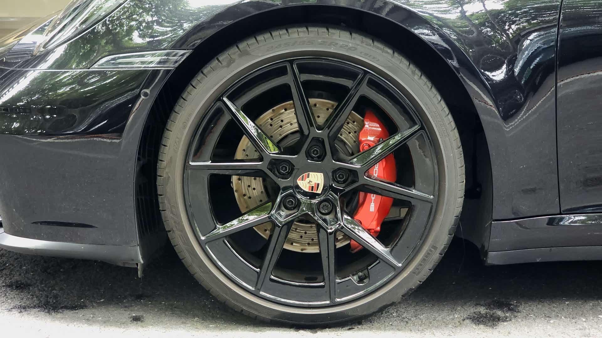 Porsche 911, 2025 12