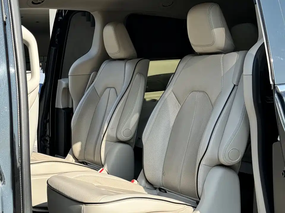 Chrysler Dajialong PHEV