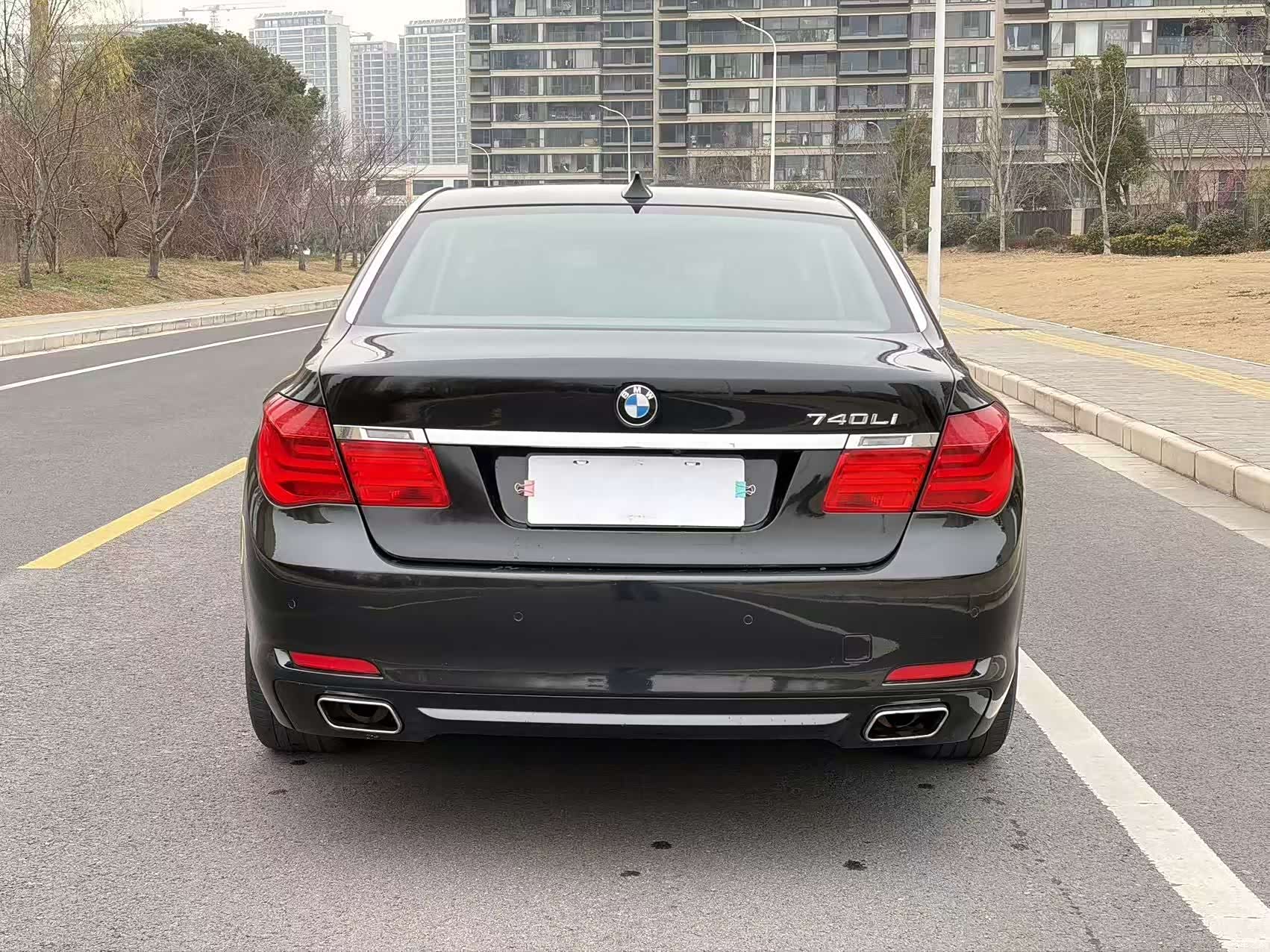 BMW 7 Series, 2011 4