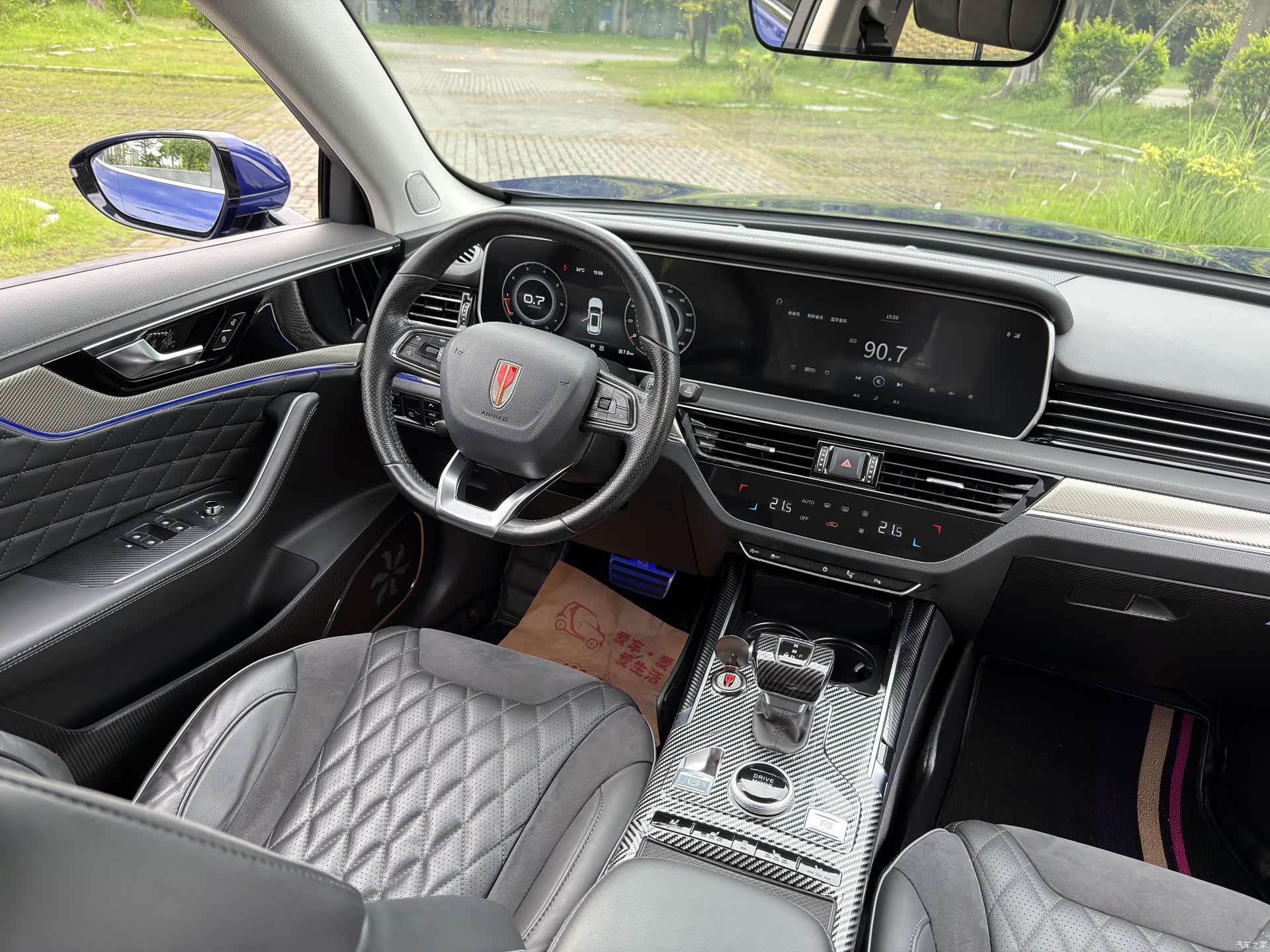 Hongqi HS5, 2021 10