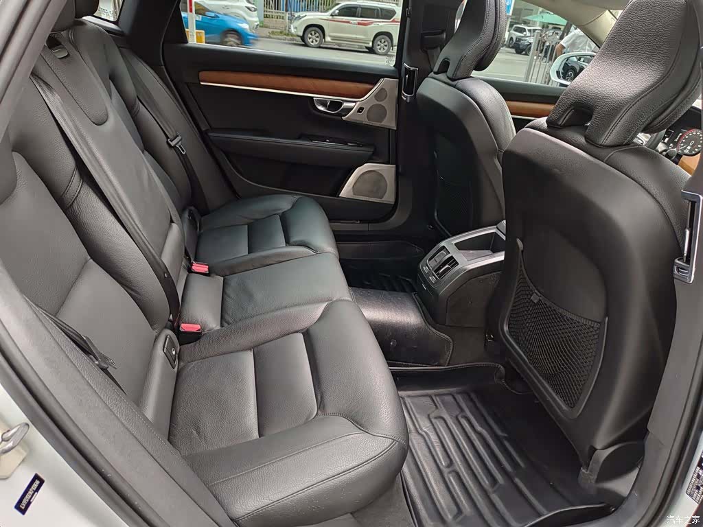 Volvo S90, 2019 11