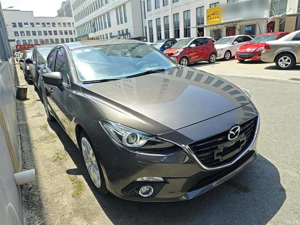 Mazda Mazda3, 2015 4