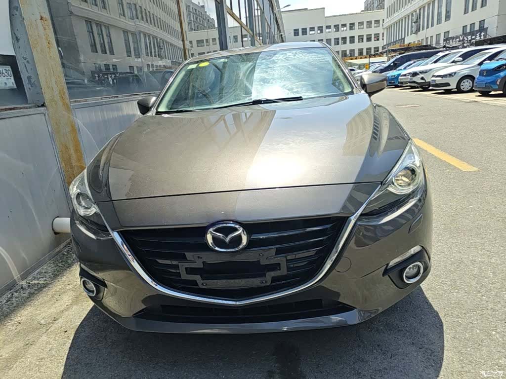 Mazda Mazda3, 2015 3