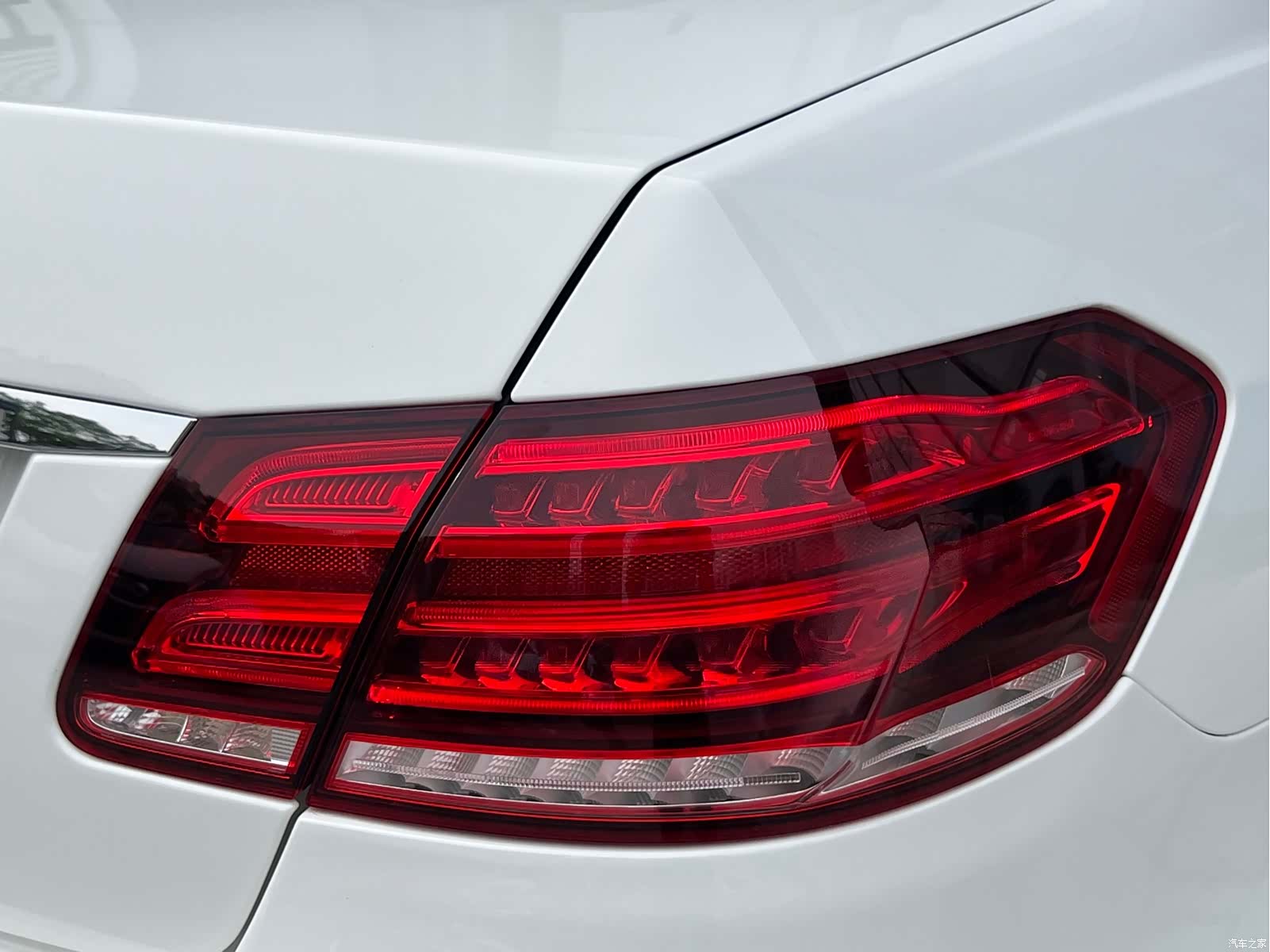 Mercedes-Benz E-Class, 2015 13