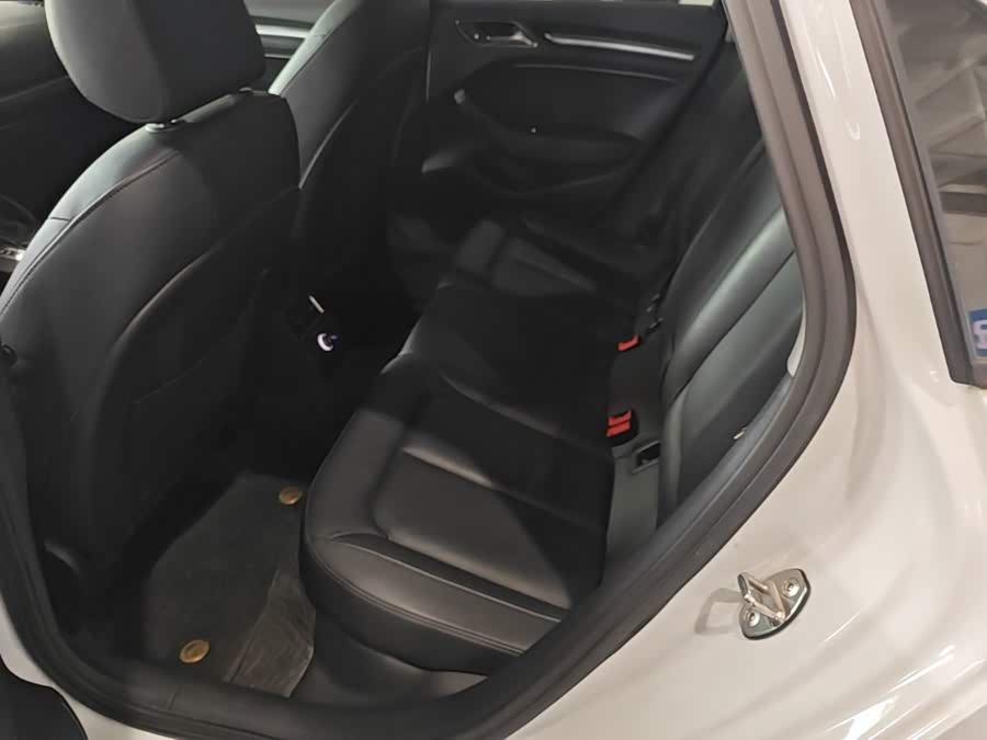 Audi A3 2019, фото 17