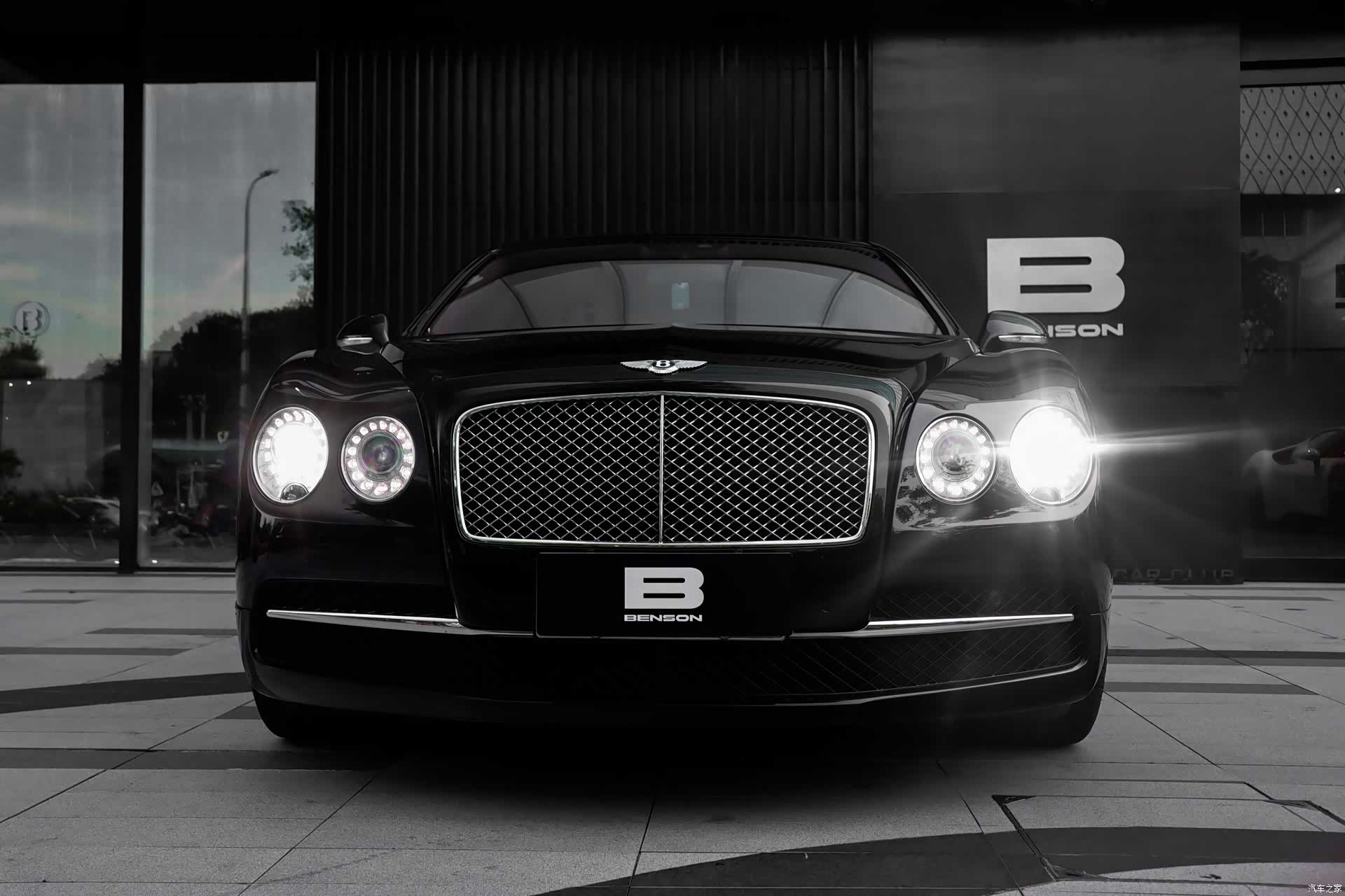 Bentley Flying Spur, 2014 3