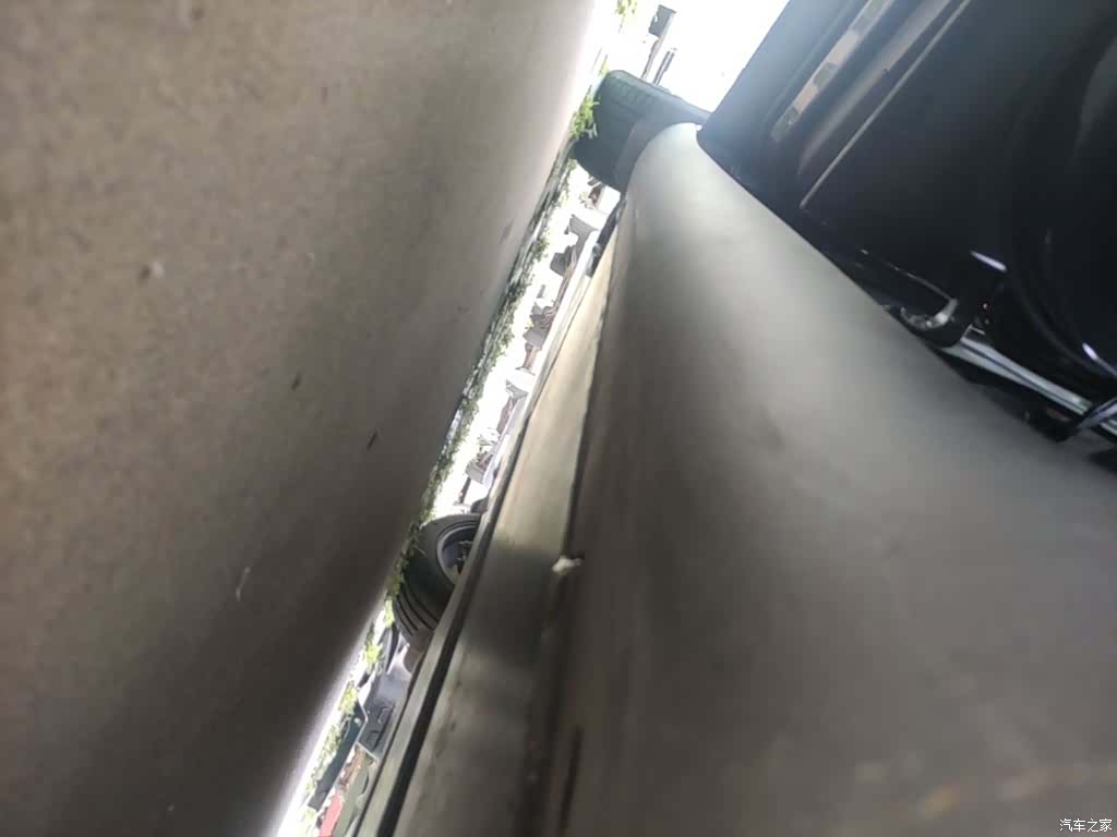 Tesla Model Y, 2024 6