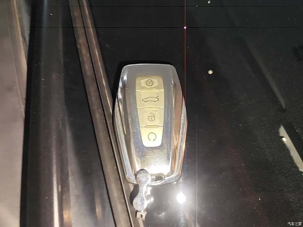 Geely Emgrand, 2021 9